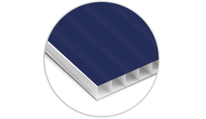 zoomed circle showing the corner and edge of coroplast